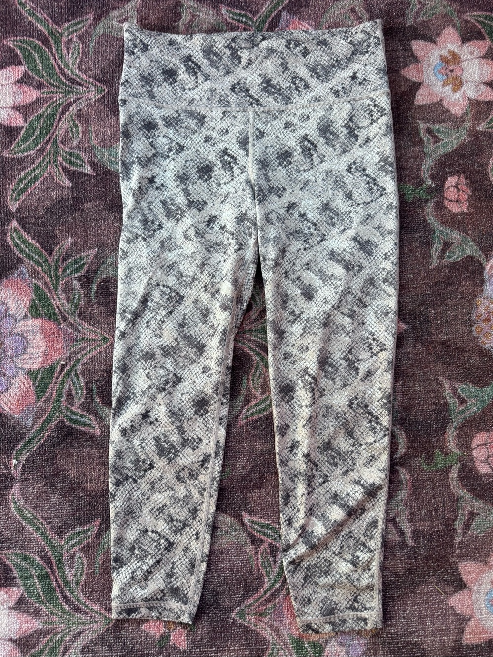 GapFit Eclipse Women’s Snake-Print Leggings Tights Tan & Black - Size Large